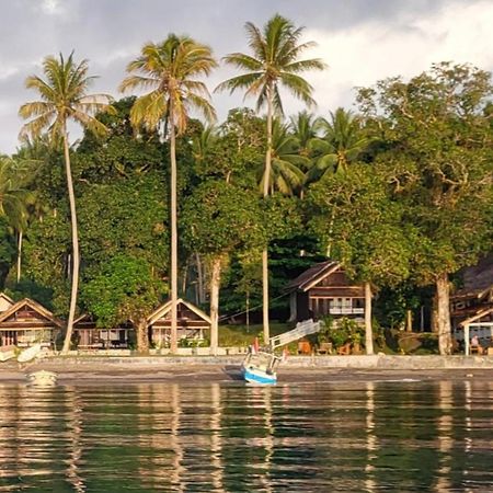 Pristine Paradise Dive Resort - Togean Islands, Una Una Pulau Unauna エクステリア 写真