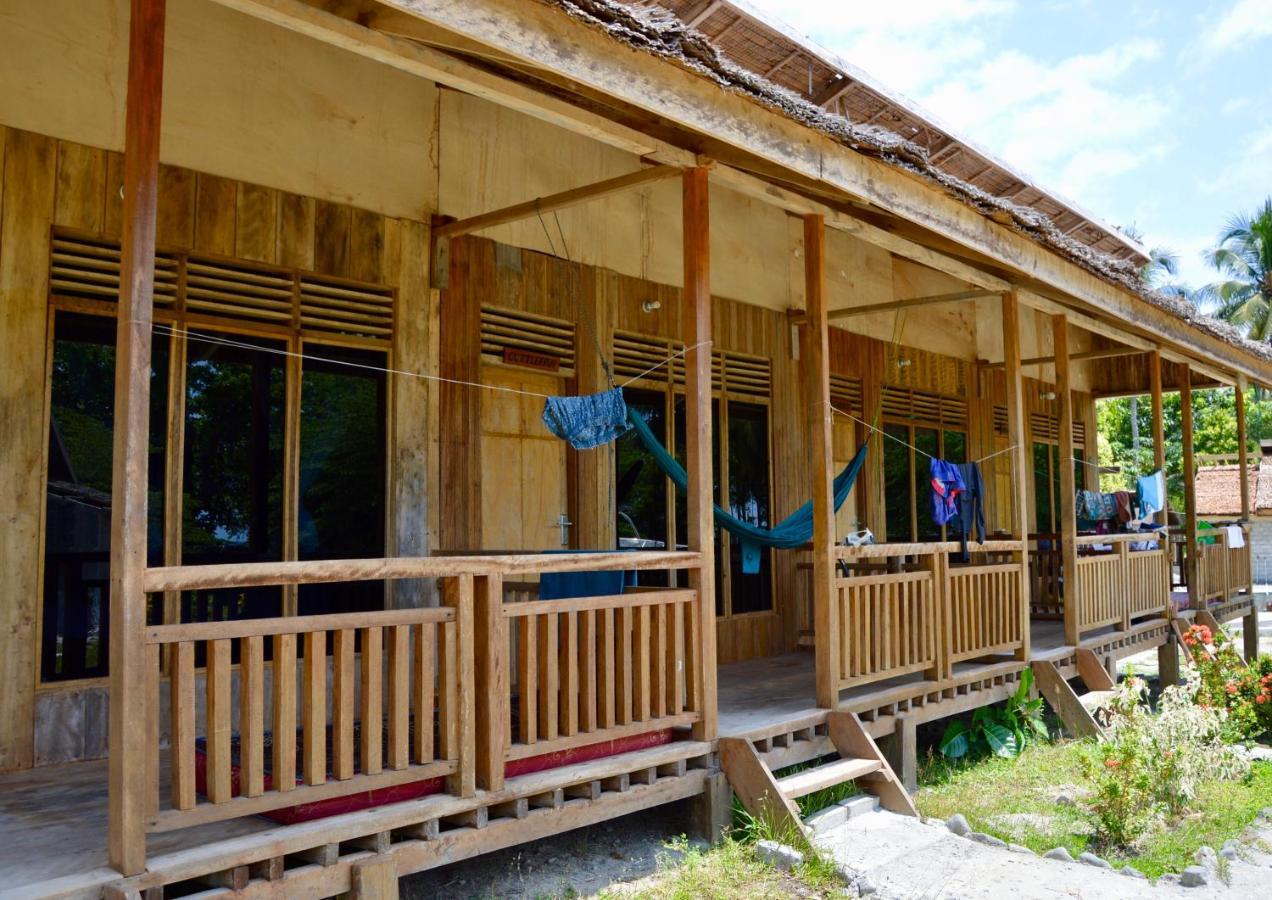 Pristine Paradise Dive Resort - Togean Islands, Una Una Pulau Unauna エクステリア 写真