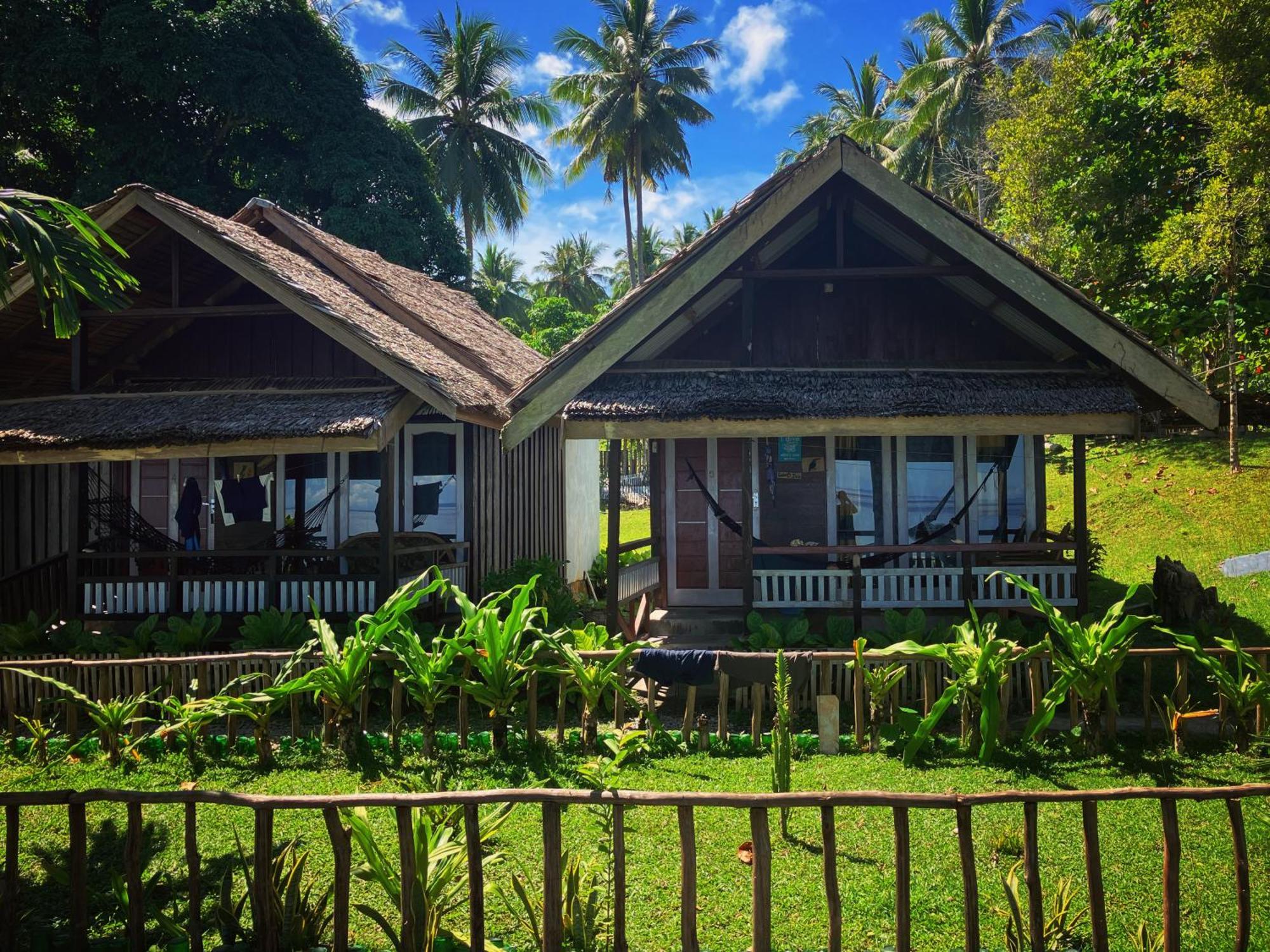 Pristine Paradise Dive Resort - Togean Islands, Una Una Pulau Unauna エクステリア 写真