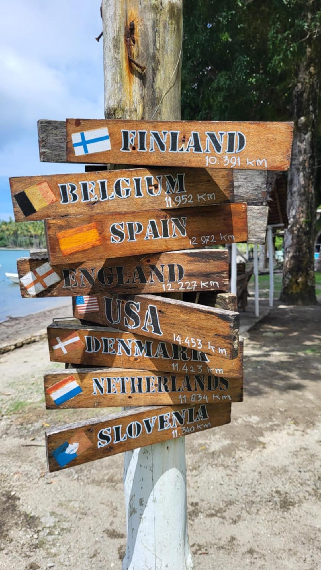 Pristine Paradise Dive Resort - Togean Islands, Una Una Pulau Unauna エクステリア 写真